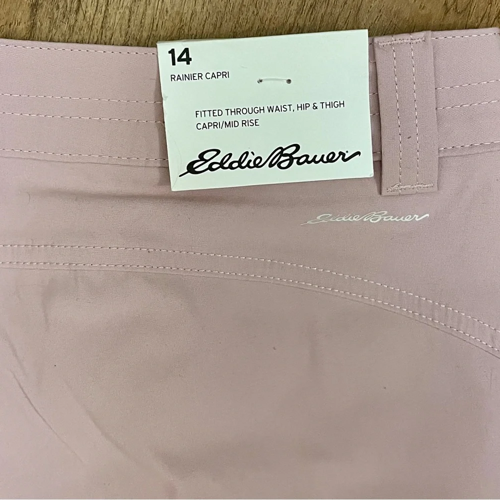 Eddie Bauer Women's Light Plum Women’s 14 Capri Pants - Picture 6 of 14
